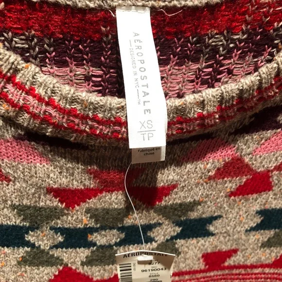 NWT Aéropostale Aztec Geometric Knit Sweater XS • Soft Cozy Fall Winter Pullover - Picture 3 of 7